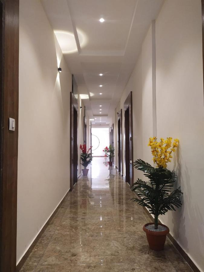 Hotel Krishna Palace Ānand Dış mekan fotoğraf